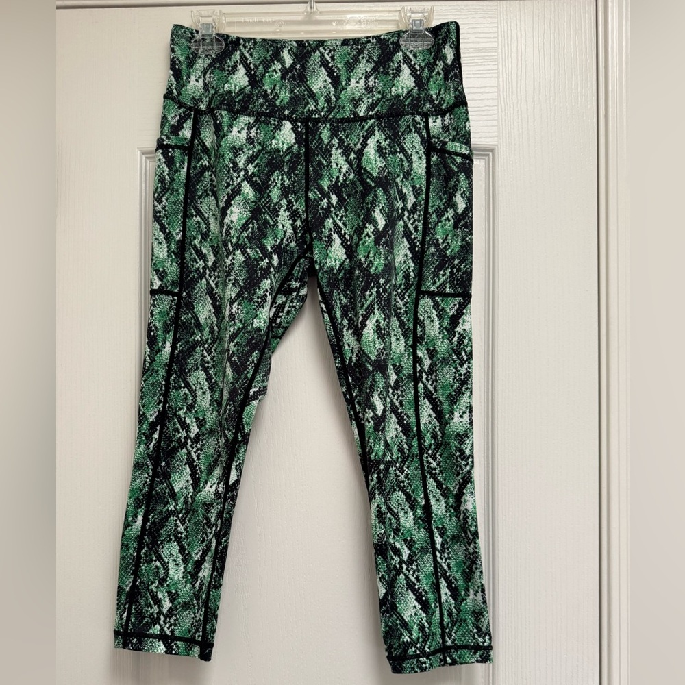 Constantly Varied Gear Capris